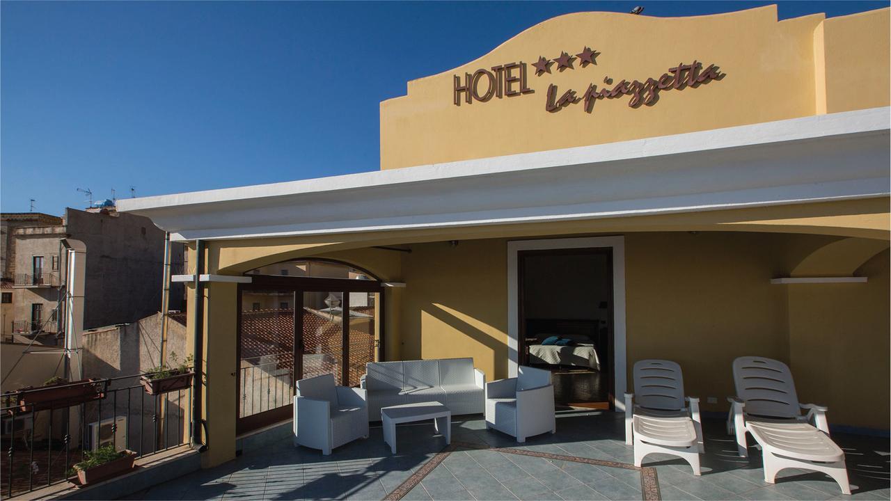 La Piazzetta 3*